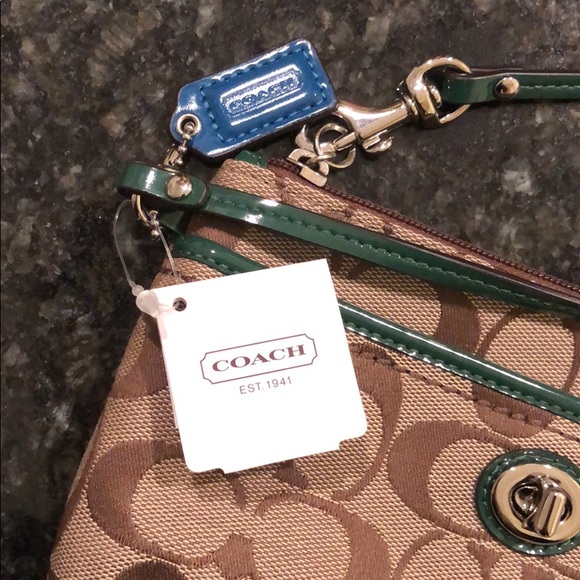 Coach Park Signature Medium Wristlet - Picture 2 of 8